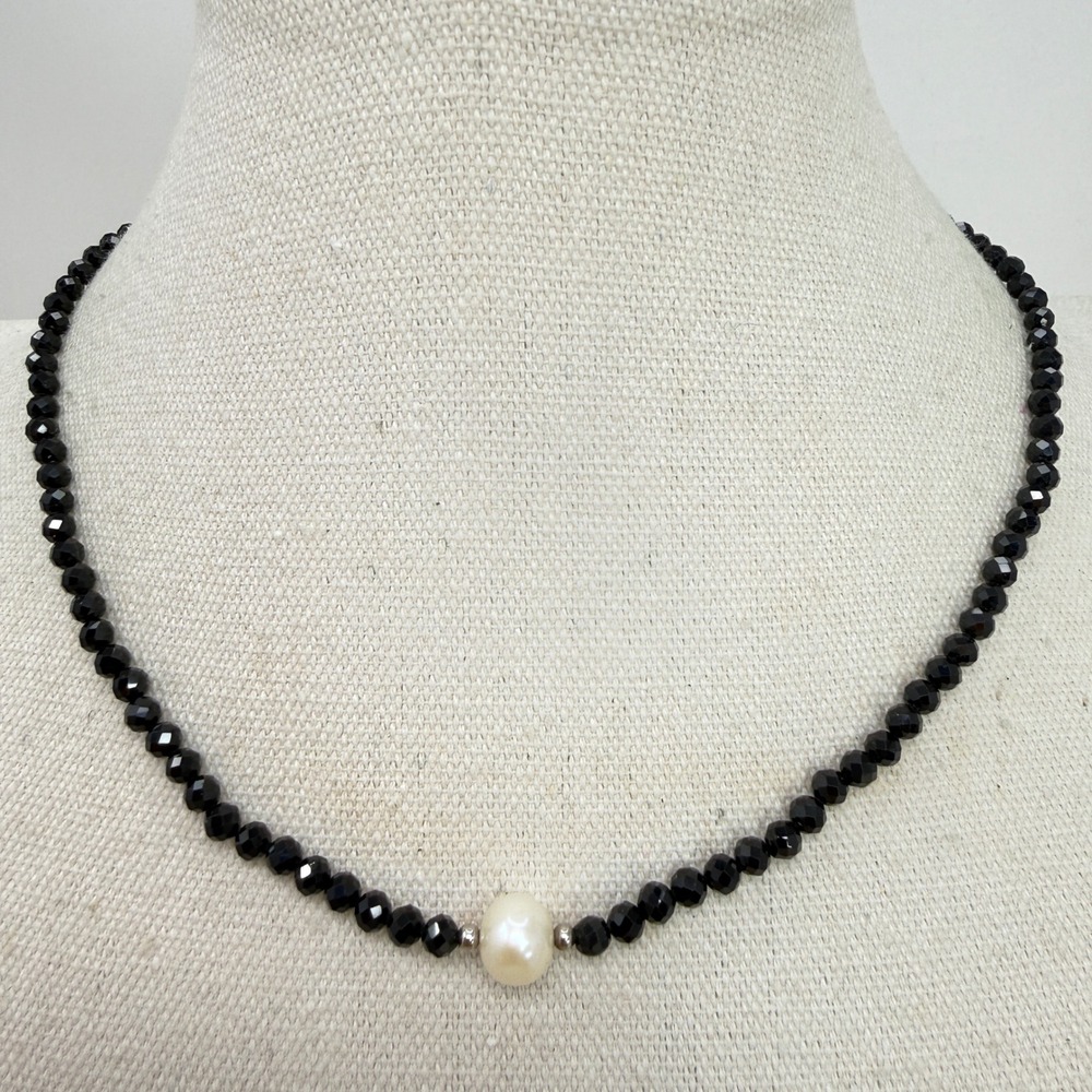 Black Faceted‎ Crystal Beaded Necklace Single Pearl Sterling Silver Clasp